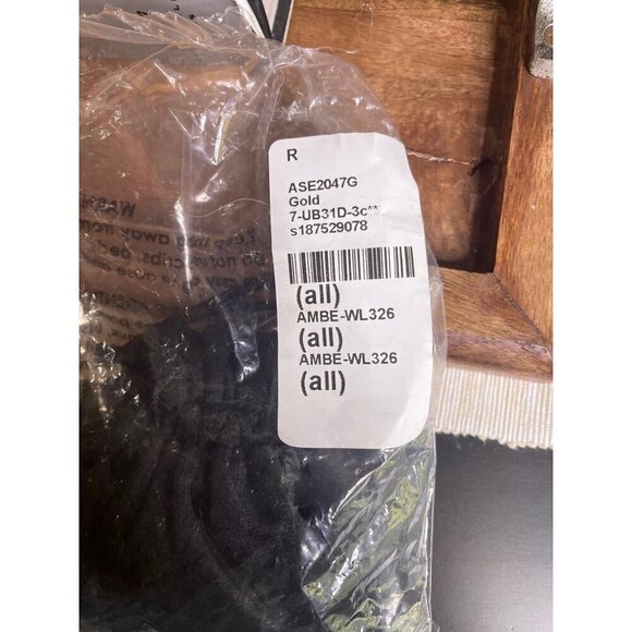 Amber Sceats x Revolve Shooting Star Earrings Gold Women's Size OS - Picture 7 of 7